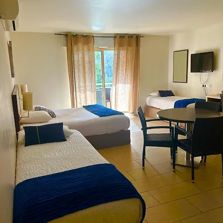 Hotel Et Résidence Costa Rossa 3*