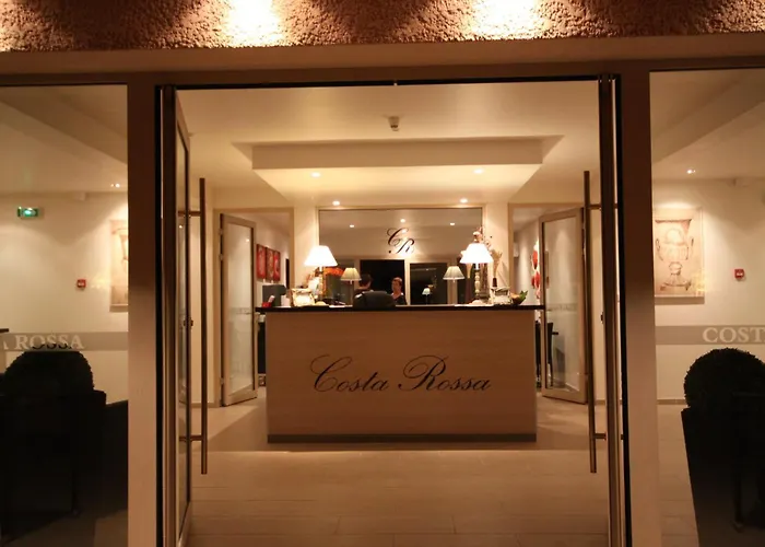 Et Costa Rossa Hotel 3*