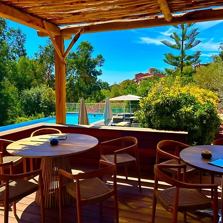 Et Costa Rossa מלון